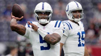 Win-now Colts bench QB Anthony Richardson for Joe Flacco - ESPN