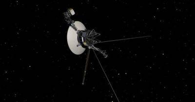 NASA hears from spacecraft 15 billion miles from Earth on radio not used since 1981