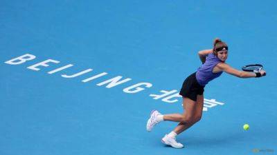 Muchova stuns Sabalenka, Andreeva beats Zheng in China Open quarters