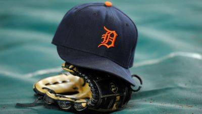 Tigers to start lefty Tyler Holton to open ALDS vs. Guardians - ESPN