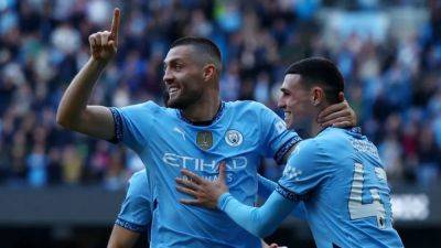 Kovacic brace gives Man City 3-2 victory over Fulham