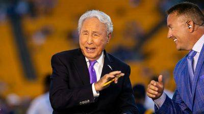 Lee Corso, 89, absent from latest edition of ESPN's 'College GameDay' after feeling 'under the weather'