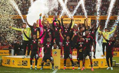 Disputed goal helps Orlando Pirates win final