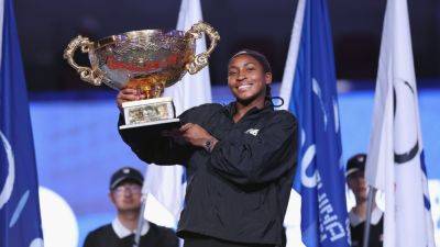 Coco Gauff rolls past Karolina Muchova for China Open title - ESPN