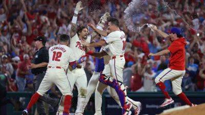 Phillies' Castellanos plays the hero with game-winning single in 9th to beat Mets