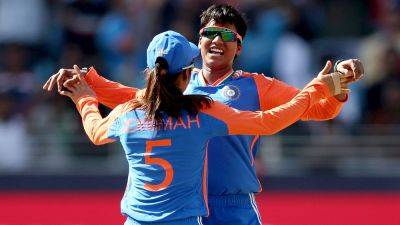 Women's T20 World Cup: Massive Injury Scare For Harmanpreet Kaur; India Beat Pakistan