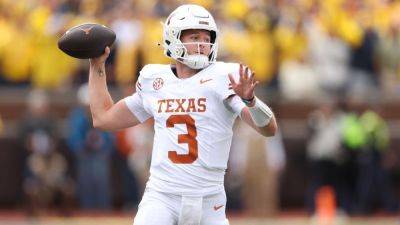 No. 1 Texas expects QB Quinn Ewers to return vs. No. 18 Oklahoma - ESPN