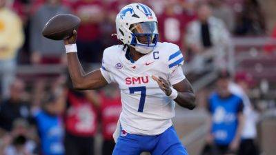 SMU QB Kevin Jennings cleared for Pitt showdown - ESPN