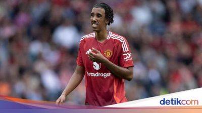 Harry Maguire - Jonny Evans - Matthijs De-Ligt - Ruben Amorim - Liga Inggris - Leny Yoro Tak Sabar Berjuang untuk Man United - sport.detik.com