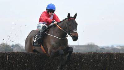 Quilixios holds off Marine Nationale at Naas