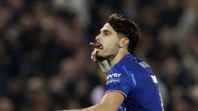 Chelsea and Arsenal draw 1-1 in lively London derby