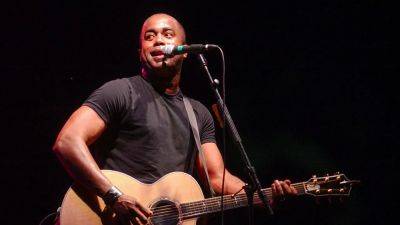 Country star Darius Rucker donates to ETSU’s NIL fund after 'awkward' appearance at football game - foxnews.com - state Tennessee - state South Carolina