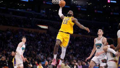 LeBron lifts Lakers past Grizzlies with 30-point triple-double - ESPN