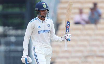 Rahul Dravid - Sachin Tendulkar - Mayank Agarwal - Irfan Pathan - Mohammed Siraj - Kl Rahul - Shubman Gill - From KL Rahul To Shubman Gill: India's Test Debutants vs Australia Since 2000 - Where Are They Now? - sports.ndtv.com - Australia - Washington - India