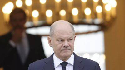 Olaf Scholz - Vladimir Putin - Volodymyr Zelenskyy - Peace - Scholz calls for peace in Ukraine in first phone call with Putin in more than two years - euronews.com - Russia - Ukraine - Germany