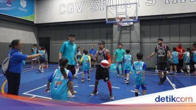 Tim Basket Harlem Globetrotters Beri Coaching Clinic di Jakarta