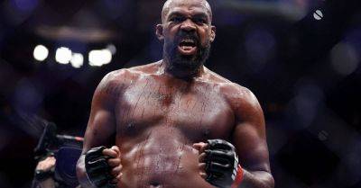 Jon Jones keeps heavyweight belt at UFC 309