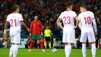 Cristiano Ronaldo - Piotr Zielinski - Nicola Zalewski - Karol Swiderski - Poland's Zielinski defends photo with Ronaldo after Portugal defeat - channelnewsasia.com - Portugal - Scotland - Poland