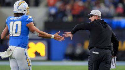 Chargers shake Bengals late, note difference under Jim Harbaugh - ESPN