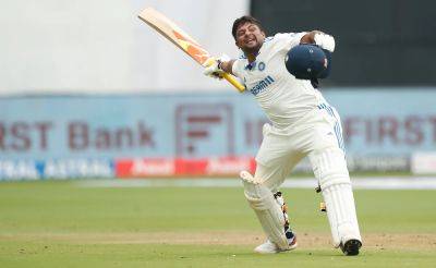 "Let Him Fail First": Sourav Ganguly Irritated Over Sarfaraz Khan Getting Negative Feedback For BGT