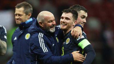 Robert Lewandowski - John Macginn - Andy Robertson - International - Karol Swiderski - Scotland rescue Nations League relegation playoff with late Poland win - channelnewsasia.com - Croatia - Portugal - Scotland - Poland - county Craig