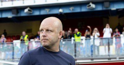 Neil Critchley - Steven Naismith - Steven Naismith offered bizarre career change by his POSTMAN just days after Hearts sacking - dailyrecord.co.uk - Scotland