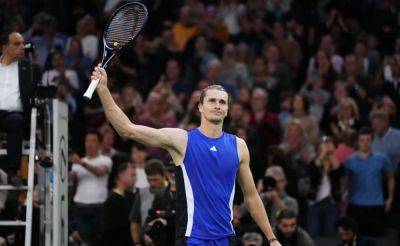 Alexander Zverev Downs Stefanos Tsitsipas In Paris As Holger Rune Keeps ATP Finals Bid Alive