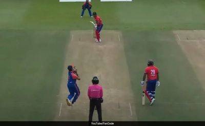 Watch: Ravi Bopara Slams Robin Uthappa For 6 Sixes In One Over, Breaks Internet