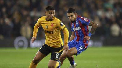 Wolves bottom of the table despite battling home draw with Palace