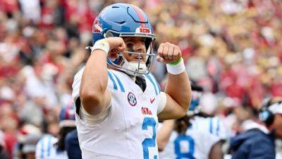 Jaxson Dart's 515 yards, six TDs lead Ole Miss over Arkansas - ESPN - espn.com - Jordan - state Arkansas