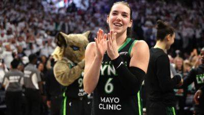 Canadian WNBAers embracing women's hoopla — the good and bad