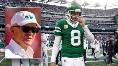Aaron Rodgers - Denver Broncos - Nathaniel Hackett - Robert Saleh - Joe Douglas - Nick Wright - Dustin Satloff - Woody Johnson - Jeff Ulbrich - Jets owner Woody Johnson floated benching Aaron Rodgers before firing coach, GM: report - foxnews.com - New York - San Francisco - state California - state New Jersey - county Rutherford - county Santa Clara