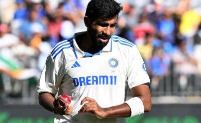 Steve Smith - Josh Hazlewood - Rohit Sharma - Mohammed Siraj - Jasprit Bumrah - Nathan Macsweeney - Wasim Akram - Jasprit Bumrah's Wonder-Spell Stuns Wasim Akram, Pakistan Great Can't Keep Calm In Commentary Box - sports.ndtv.com - Australia - India - Pakistan