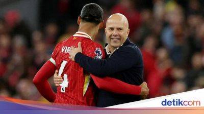 Slot Tak Ingin Liverpool Terlena Usai Nyaman di Puncak Klasemen