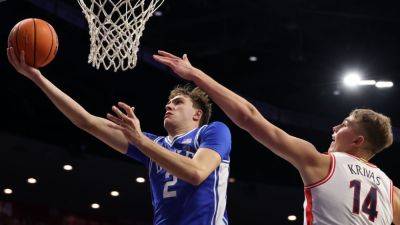 Cooper Flagg quiets Arizona crowd as Duke aces first road test - ESPN