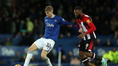Everton frustrated in 0-0 home draw with 10-man Brentford