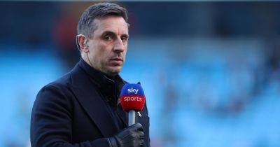 Gary Neville tells Man City how not to react to losing run - using Manchester United example