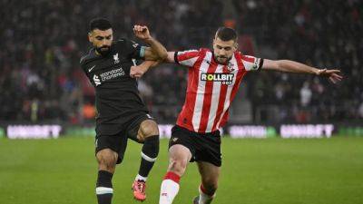 Liverpool build eight-point lead after Salah inspires comeback at Southampton
