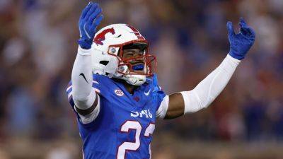 Miami, SMU move into top 10 of AP Top 25 college football poll - ESPN