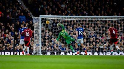 Ruben Amorim era at United begins with hard-fought draw at Ipswich