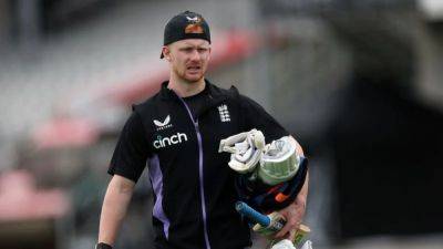 England's Cox ruled out of New Zealand test series