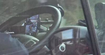 Lorry driver spotted swerving across M6 was scrolling TikTok while BEHIND WHEEL - manchestereveningnews.co.uk