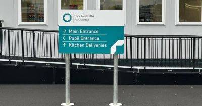 Delay to permanent high school building means pupils will be taught in temporary block for a second year - manchestereveningnews.co.uk