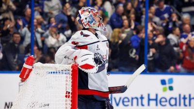 Andrew Mangiapane - Tom Wilson - NHL goalie inexplicably puts lead goal in own net - foxnews.com - Washington - county Bay