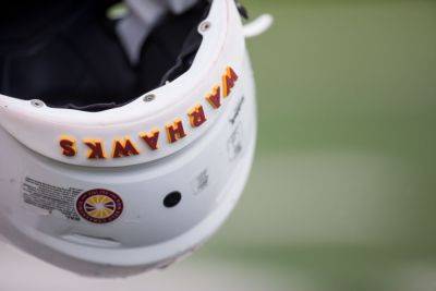 ULM Assistant Coach Rushes After Player In Wild Moment, Teammate Needed To Intervene On Sidelines - foxnews.com - state Louisiana - county Monroe