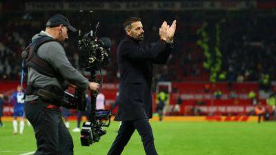 Van Nistelrooy sees positive in Man United's fighting spirit against Chelsea