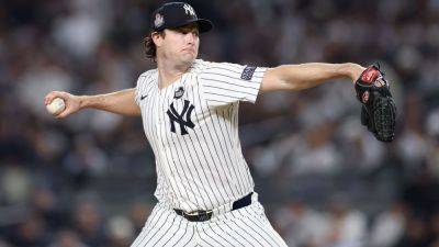 Sources: Gerrit Cole, Yankees stay together on original deal - ESPN