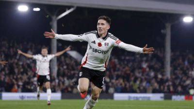 Wilson's late brace gives Fulham 2-1 comeback win over Brentford