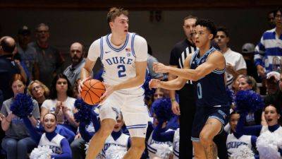 Zach Edey - Jeff Borzello - Men's hoops Day 1 takeaways: Flagg, Kansas, court-storming and more - ESPN - espn.com - state North Carolina - state Texas - state Kansas - county Durham - state Maine