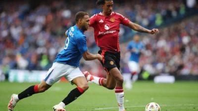 Man United defender Yoro returns to team training after injury layoff